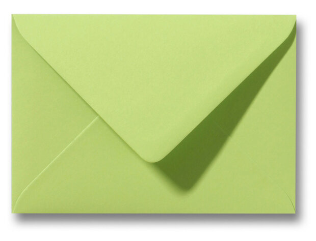 Envelop 12 x 18 cm Lindegroen